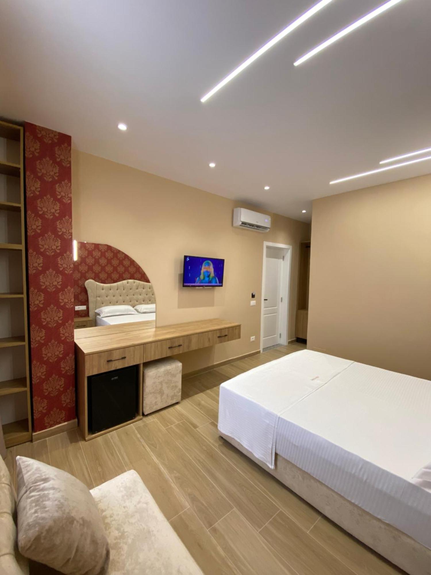 Hotel Vila Dedej Durrës Eksteriør billede