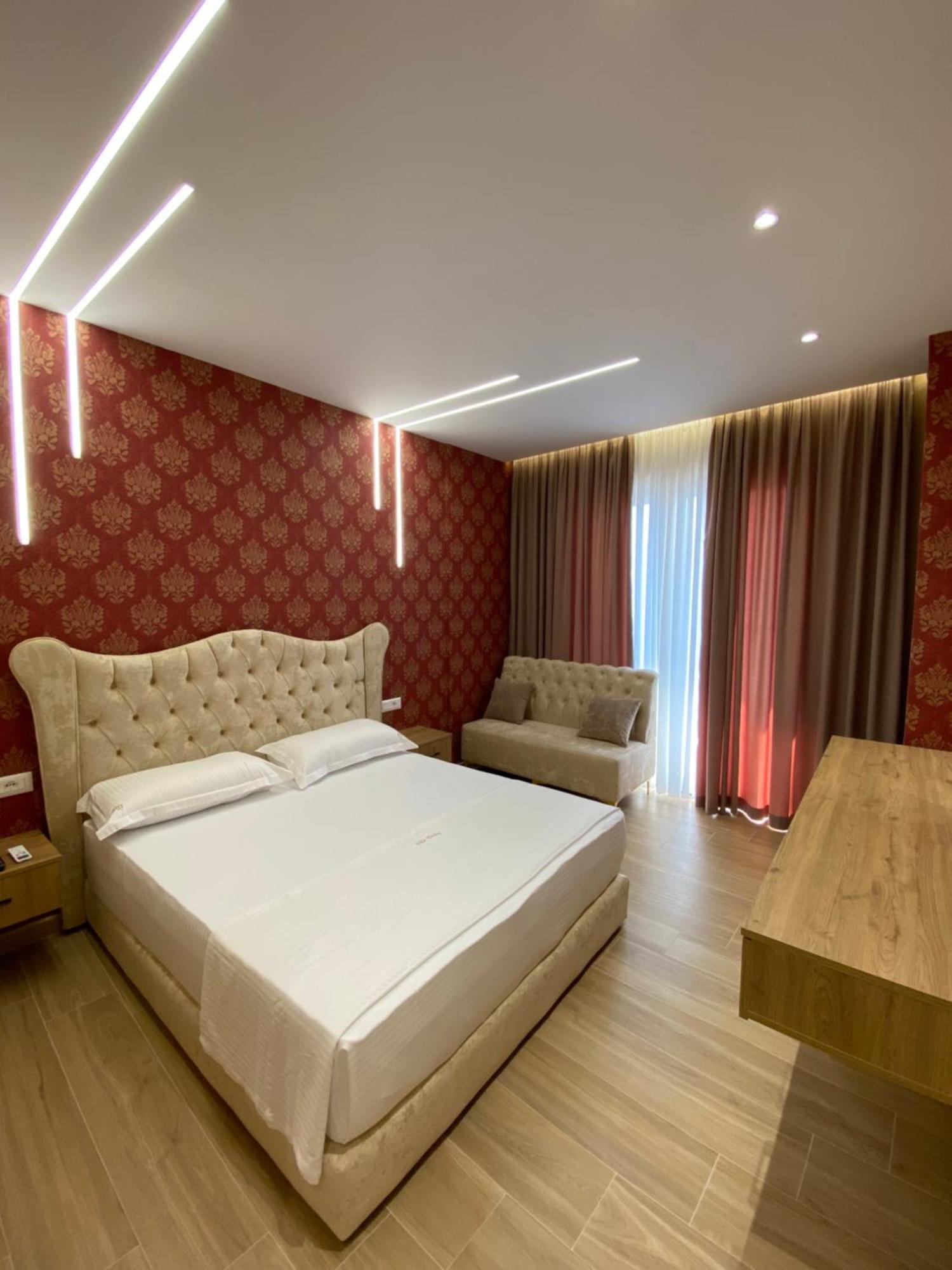 Hotel Vila Dedej Durrës Eksteriør billede