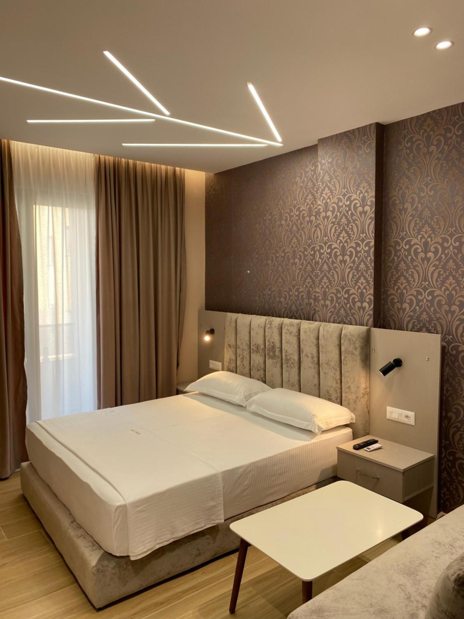 Hotel Vila Dedej Durrës Eksteriør billede